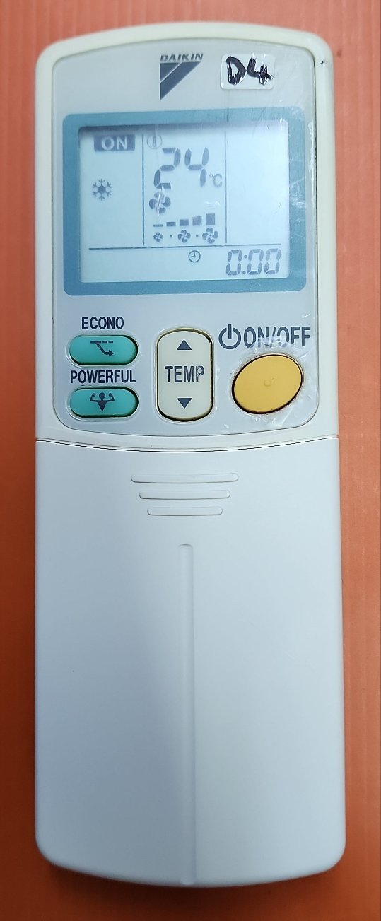 (Local SG Shop) ARC433B47 (Lightly Used Genuine Original Daikin AirCon Remote Control For ARC433B47 (Working Condition - Actual Product Code: D4)